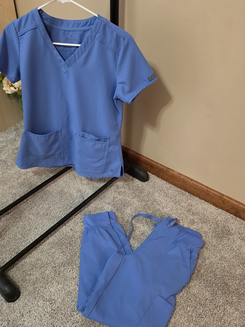 Med Couture Ceil 2411 Blue Women's Set - V-Neck Top & Jogger Pants